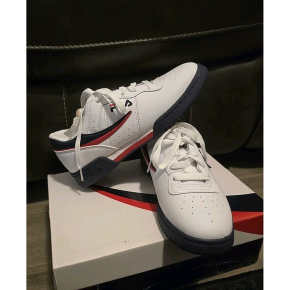 New Fila Original Fitness Boys Shoes Size 4.5 Blue/white/navy‎
